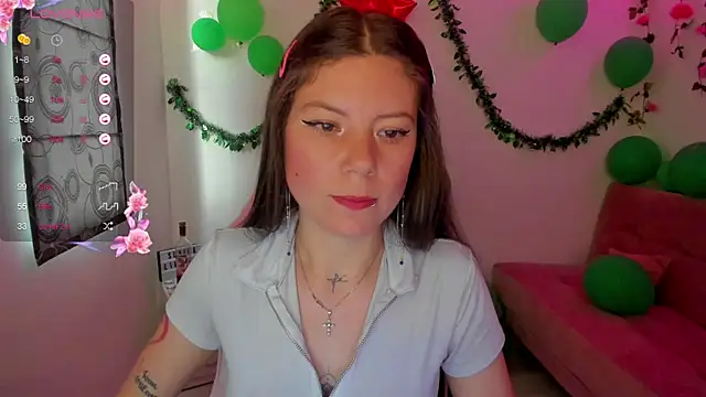 Snapshot of Susana_garcia_ chatting on December 2024 10:19:01 PM Susana garcia online show from December 2024 10:19:01 PM