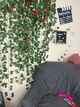 butterflybootyy online show from February 2025 11:55:01 PM