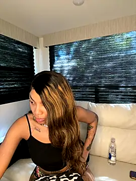 butterflybootyy online show from September 2025 03:23:02 PM