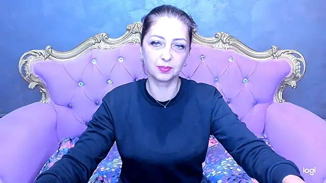 DivinSandra online show from October 2025 04:56:02 AM