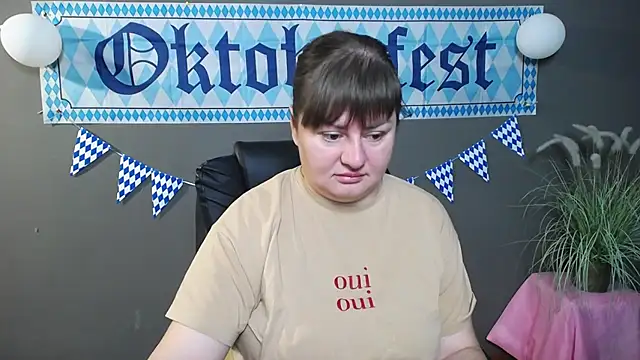 ZannaDreil online show from October 2025 06:16:01 PM