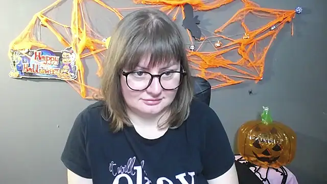 ZannaDreil online show from October 2025 06:20:01 PM