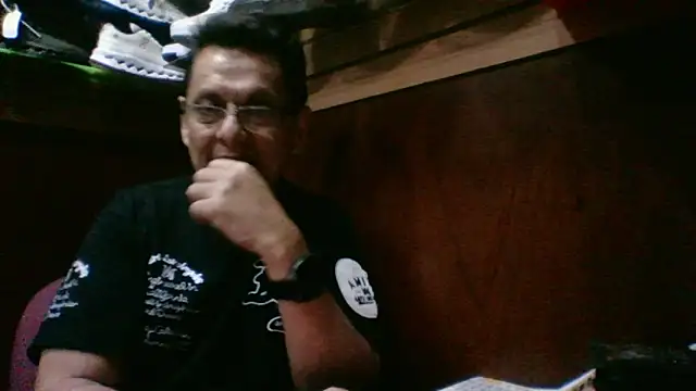 MarcusKelvin online show from November 2025 07:45:02 PM