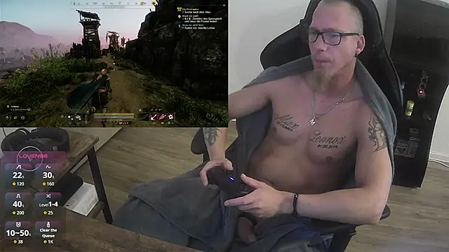 Snapshot of Maiki82 chatting on November 2025 07:35:02 AM Maiki82 online show from November 2025 07:35:02 AM