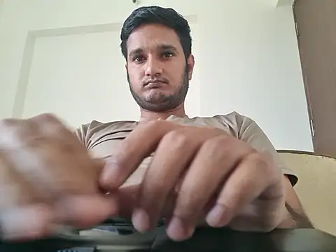 Jonrobinso online show from May 2026 09:25:01 AM