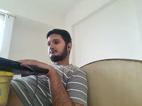 Jonrobinso online show from May 2026 05:23:02 AM