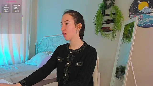 Snapshot of Belle_Via chatting on March 2026 09:37:01 AM Belle Via online show from March 2026 09:37:01 AM