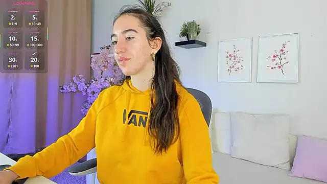 Snapshot of Belle_Via chatting on March 2026 01:39:01 PM Belle Via online show from March 2026 01:39:01 PM