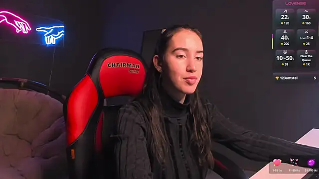 Snapshot of Belle_Via chatting on April 2026 06:31:02 PM Belle Via online show from April 2026 06:31:02 PM