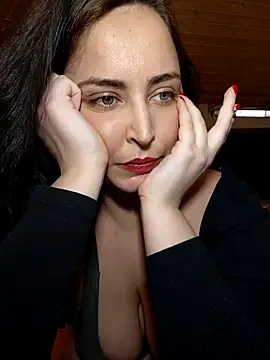 Selena Selly7 online show from February 2026 09:20:01 PM