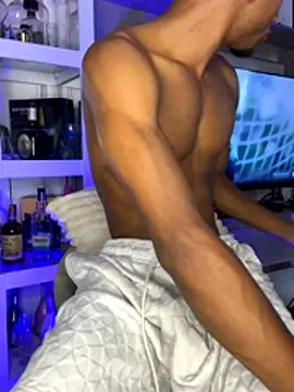 AaronCruz  online show from October 2025 02:27:02 PM