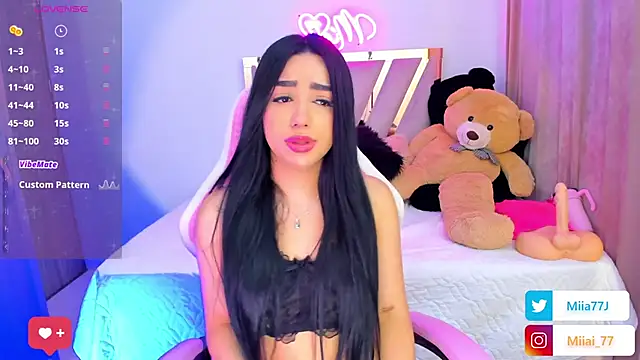 Snapshot of Miia77_ chatting on September 2025 04:14:02 AM Miia77  online show from September 2025 04:14:02 AM