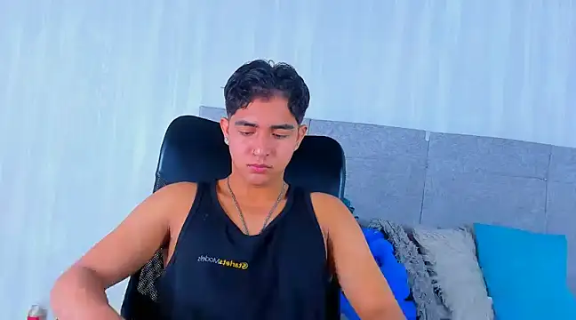 Snapshot of Muichiro_tokito1 chatting on January 2025 04:12:01 AM Muichiro tokito1 online show from January 2025 04:12:01 AM