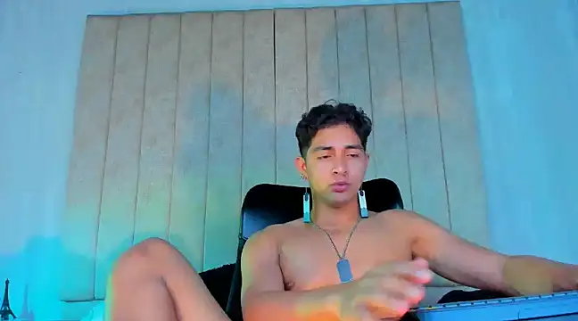 Snapshot of Muichiro_tokito1 chatting on January 2025 03:45:01 AM Muichiro tokito1 online show from January 2025 03:45:01 AM