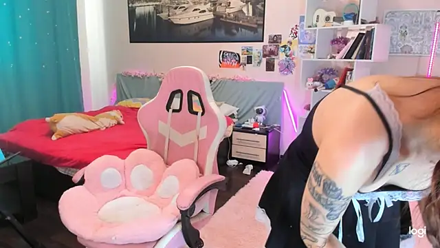 Ramona Johnson online show from February 2025 10:04:02 AM