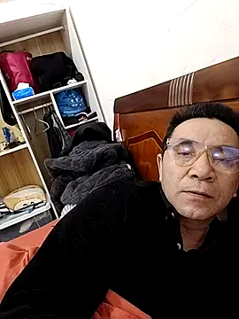 yjw6688 online show from February 2026 04:04:01 PM