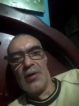 Snapshot of hugosafado333 chatting on December 2024 05:15:01 AM hugosafado333 online show from December 2024 05:15:01 AM