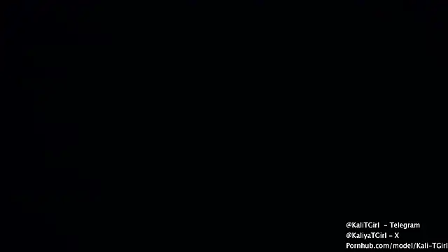 Snapshot of KaliTs chatting on November 2025 12:43:01 AM KaliTs online show from November 2025 12:43:01 AM