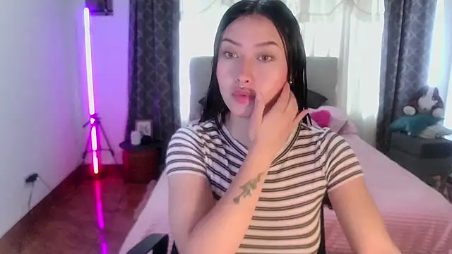 Snapshot of Emilyswan04 chatting on March 2025 04:29:02 PM Emilyswan04 online show from March 2025 04:29:02 PM