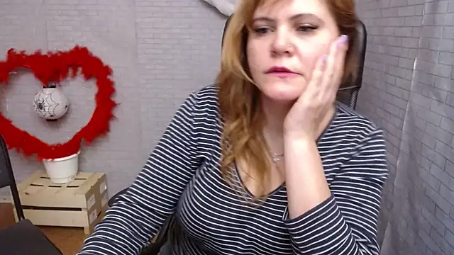 DaniellaKiss online show from February 2025 04:44:02 AM