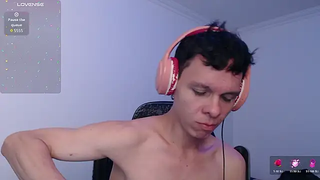 bryamado69 online show from February 2026 01:46:02 AM