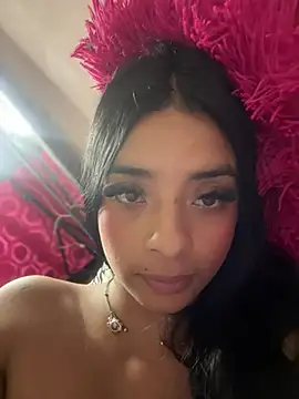 Laura fernandezII online show from January 2025 05:19:02 AM