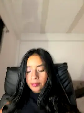 Laura fernandezII online show from September 2025 03:19:02 AM