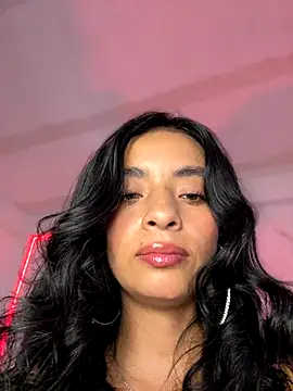 Laura fernandezII online show from October 2025 07:34:01 PM