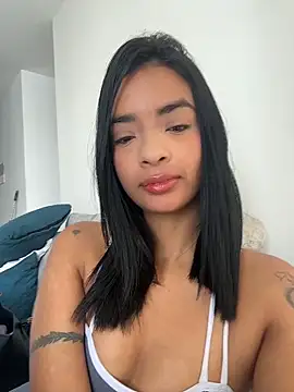 Snapshot of Laura_fernandezII chatting on June 2026 02:52:02 PM Laura fernandezII online show from June 2026 02:52:02 PM