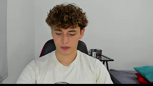 Snapshot of dani_2226 chatting on December 2024 07:50:02 AM dani 2226 online show from December 2024 07:50:02 AM