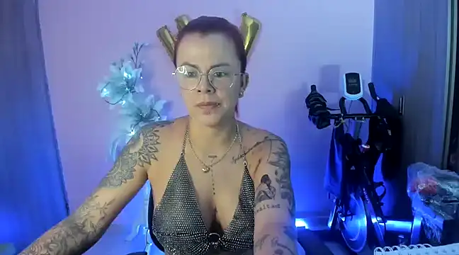 KAROL MILF online show from December 2024 07:32:02 PM