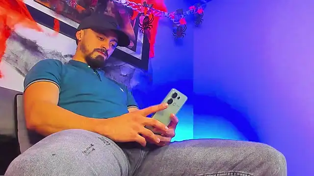 MAXIMUS MASTE3 online show from October 2025 08:40:01 PM