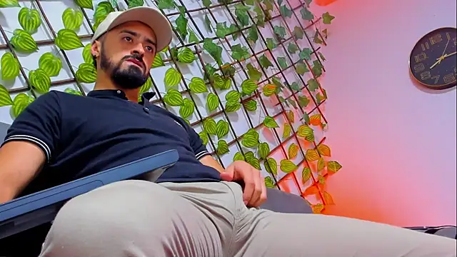 MAXIMUS MASTE3 online show from February 2026 08:01:01 PM