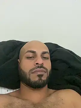 islandvybee55 online show from December 2024 10:06:02 AM