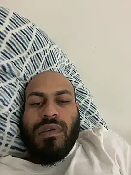 islandvybee55 online show from March 2025 03:45:01 AM