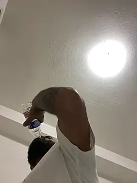 islandvybee55 online show from March 2025 04:43:01 AM