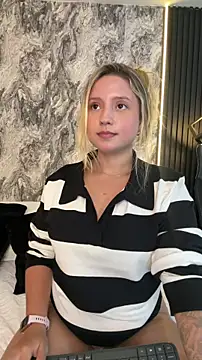 MiaPetit  online show from October 2025 12:16:01 AM