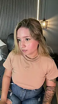 MiaPetit  online show from November 2025 06:21:01 PM