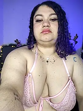 lunitaa0 online show from November 2025 09:00:02 PM