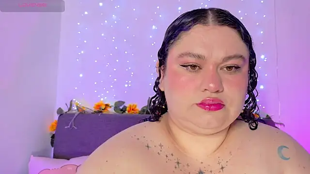 lunitaa0 online show from May 2026 12:34:02 PM