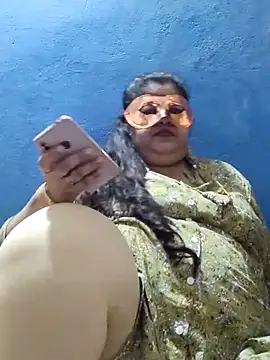 Snapshot of tamilthanushri chatting on February 2025 01:16:02 PM tamilthanushri online show from February 2025 01:16:02 PM
