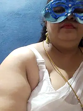 Snapshot of tamilthanushri chatting on March 2025 08:41:02 AM tamilthanushri online show from March 2025 08:41:02 AM