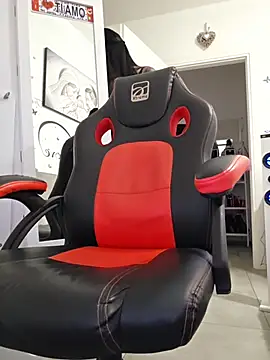 cicciolina online show from December 2025 01:17:04 PM