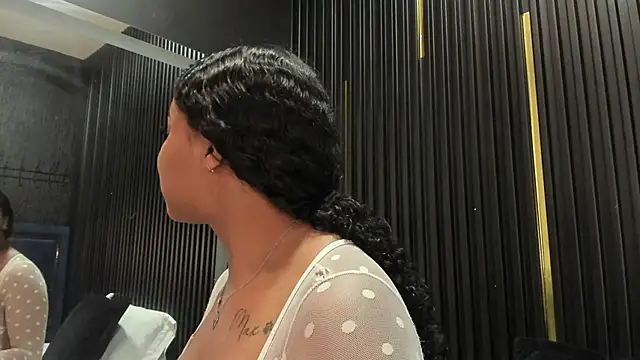 Sofi Fox  online show from November 2025 07:27:01 PM