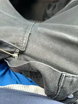 SukItSlo444 online show from February 2026 06:08:02 PM