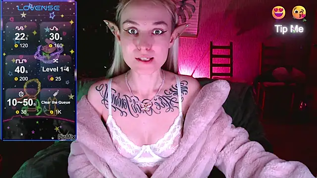 mischellemeow13 online show from October 2025 03:00:02 PM