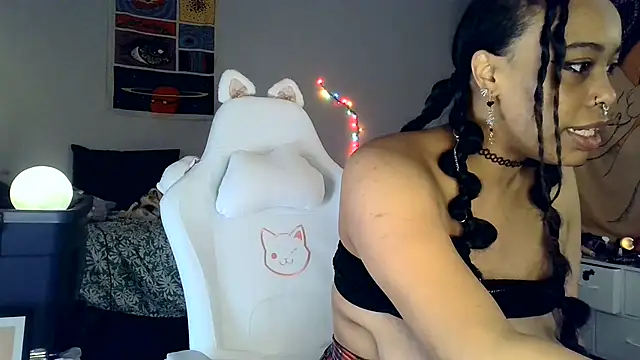 loveluna8 online show from February 2025 09:41:01 AM