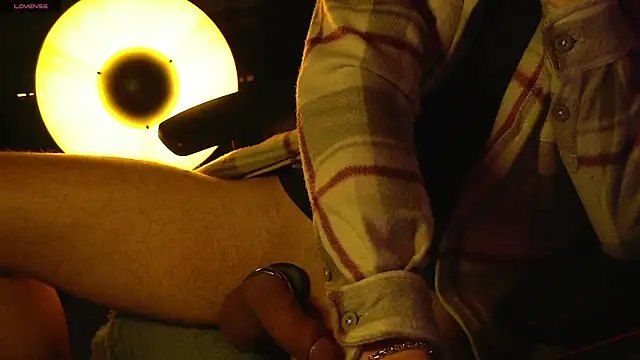 coupleofficial online show from April 2026 11:02:01 PM