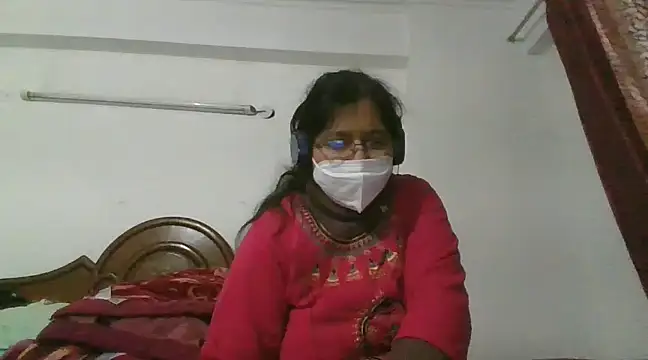 Snapshot of cutiecatty21 chatting on December 2024 04:57:01 PM cutiecatty21 online show from December 2024 04:57:01 PM