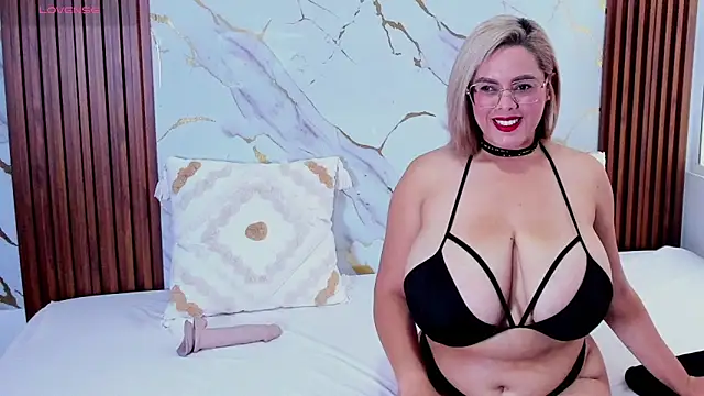 AdelyGinn online show from January 2026 02:10:01 PM